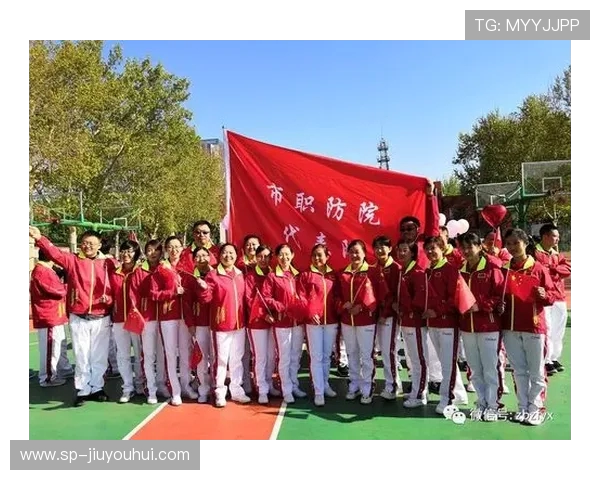 一机一中男子足球队奋勇争先 展现青春风采与拼搏精神